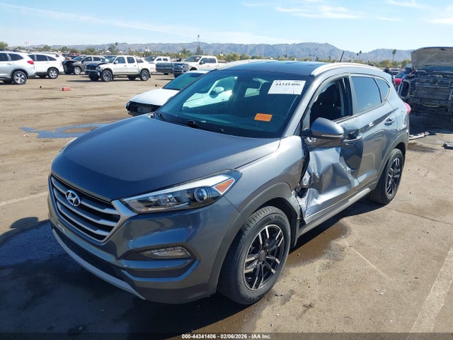 KM8J33A28HU364406 Hyundai Tucson Eco