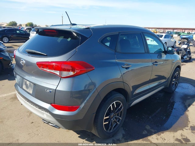 KM8J33A28HU364406 Hyundai Tucson Eco