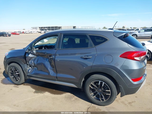 KM8J33A28HU364406 Hyundai Tucson Eco