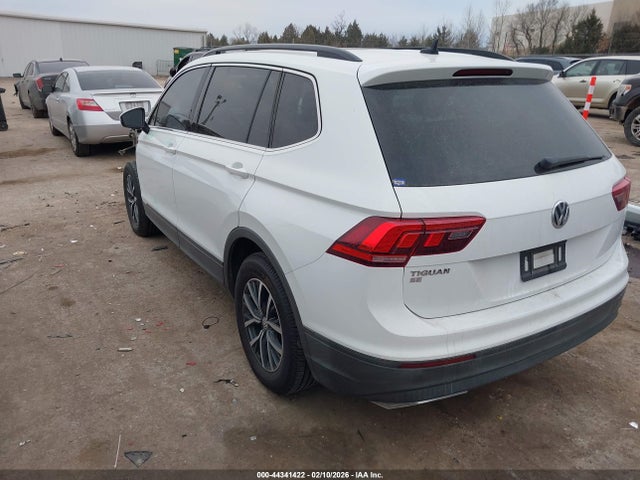 2019 VOLKSWAGEN TIGUAN 3VV3B7AX8KM160835 Photo 2
