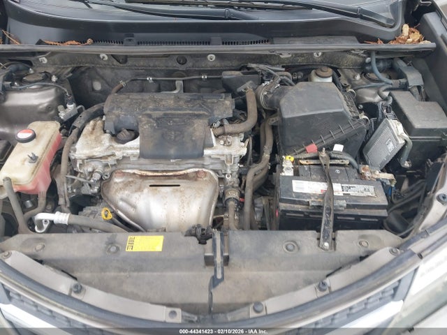 Toyota RAV4 LE 2015 JTMZFREV4FD057401 Image 10