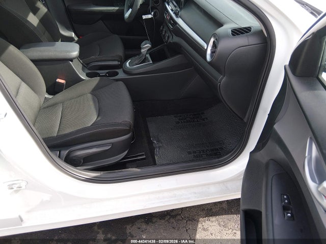 3KPF24AD4RE700539 KIA Forte Lxs