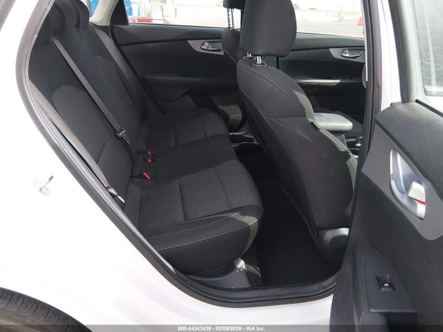 3KPF24AD4RE700539 KIA Forte Lxs