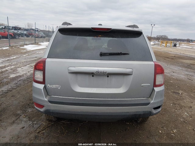 2017 Jeep Compass Latitude Fwd მანქანა იყიდება აუქციონზე, vin: 1C4NJCEA8HD206726, აუქციონის ნომერი: 44341457