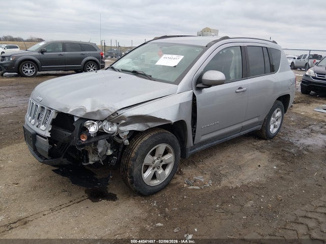 2017 Jeep Compass Latitude Fwd მანქანა იყიდება აუქციონზე, vin: 1C4NJCEA8HD206726, აუქციონის ნომერი: 44341457