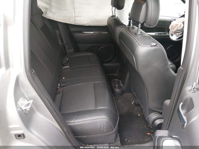 2017 Jeep Compass Latitude Fwd მანქანა იყიდება აუქციონზე, vin: 1C4NJCEA8HD206726, აუქციონის ნომერი: 44341457