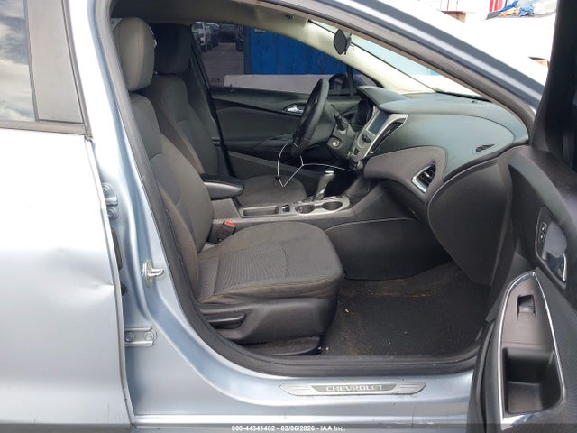 1G1BC5SM3J7178046 Chevrolet Cruze Ls Auto