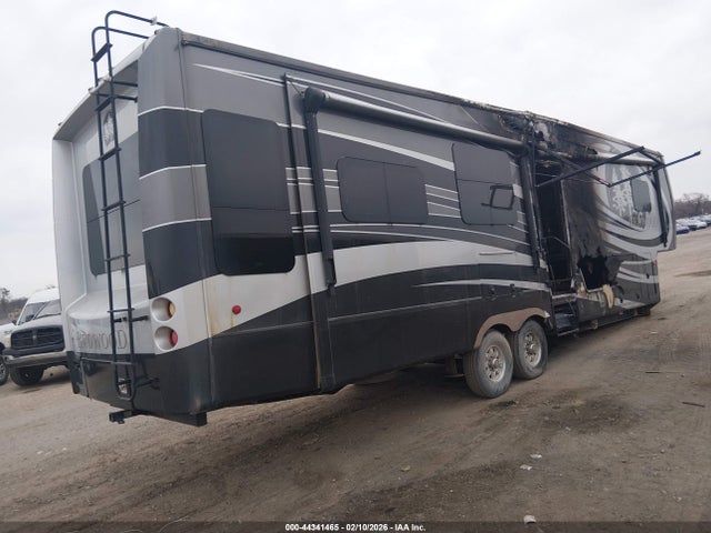 Aukcja sprzedaży 2015 Crossroads 5th Wheel Travel Trailer, vin: 4V0FC362XFR005700, numer aukcji: 44341465