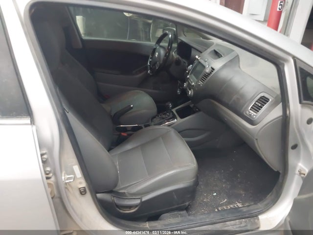 3KPFN4A8XJE175985 KIA FORTE EX