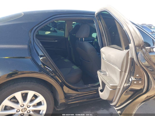 JTNB11HK0J3015742 Toyota CAMRY LE