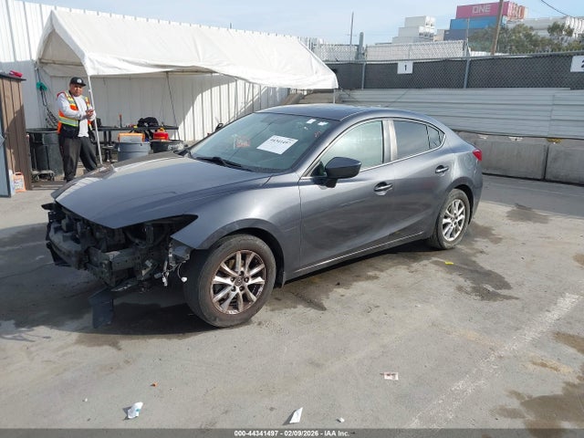 3MZBM1V79FM225254 Mazda Mazda3 I Touring