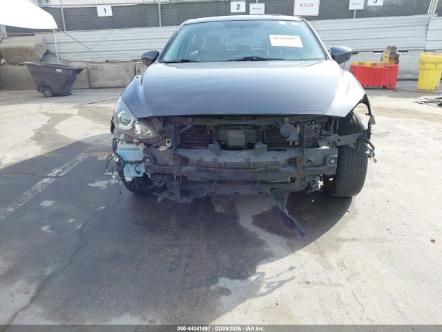 3MZBM1V79FM225254 Mazda Mazda3 I Touring