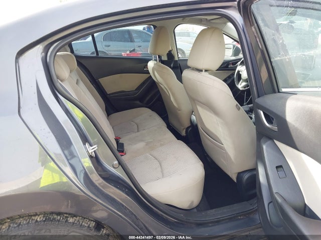 3MZBM1V79FM225254 Mazda Mazda3 I Touring
