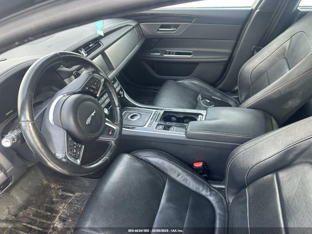 2016 JAGUAR XF SAJBM4BV2GCY21723 Photo 4