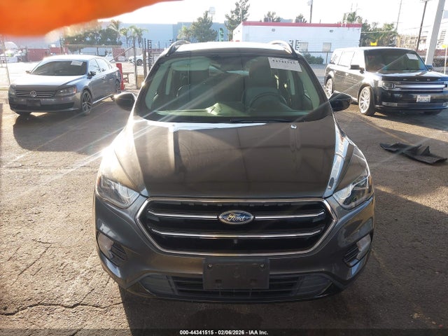 1FMCU0GD4KUC27516 Ford ESCAPE SE