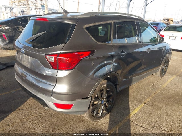1FMCU0GD4KUC27516 Ford ESCAPE SE