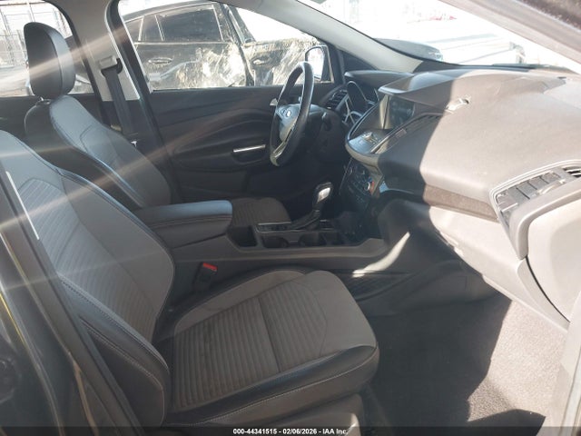 1FMCU0GD4KUC27516 Ford ESCAPE SE