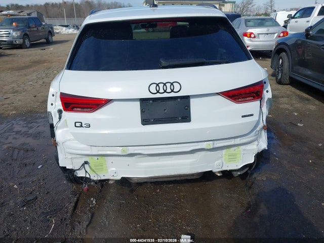 2025 Audi Q3 Premium 45 Tfsi S Line Quattro Tiptronic მანქანა იყიდება აუქციონზე, vin: WA1DECF32S1010218, აუქციონის ნომერი: 44341535