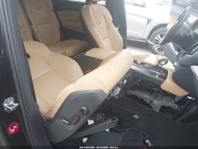 YV4A22PK1G1053051 Volvo Xc90 T6 Momentum