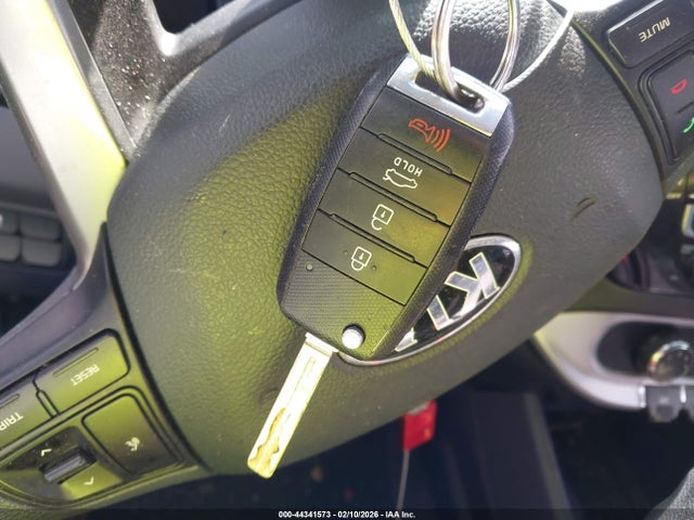 KNADM5A36G6647079 KIA RIO LX