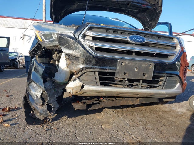 1FMCU9GDXHUC51848 Ford ESCAPE SE