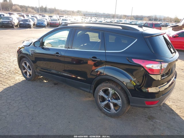 1FMCU9GDXHUC51848 Ford ESCAPE SE