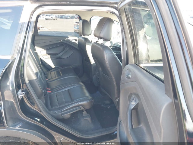 1FMCU9GDXHUC51848 Ford ESCAPE SE