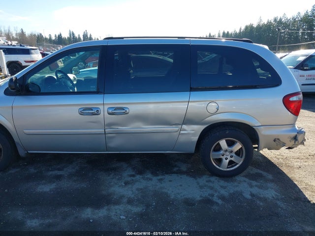 2005 Dodge Grand Caravan Sxt მანქანა იყიდება აუქციონზე, vin: 2D4GP44L55R382581, აუქციონის ნომერი: 44341610