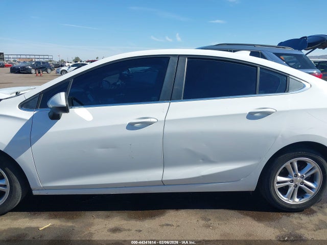 1G1BE5SM4H7232474 Chevrolet Cruze Lt Auto
