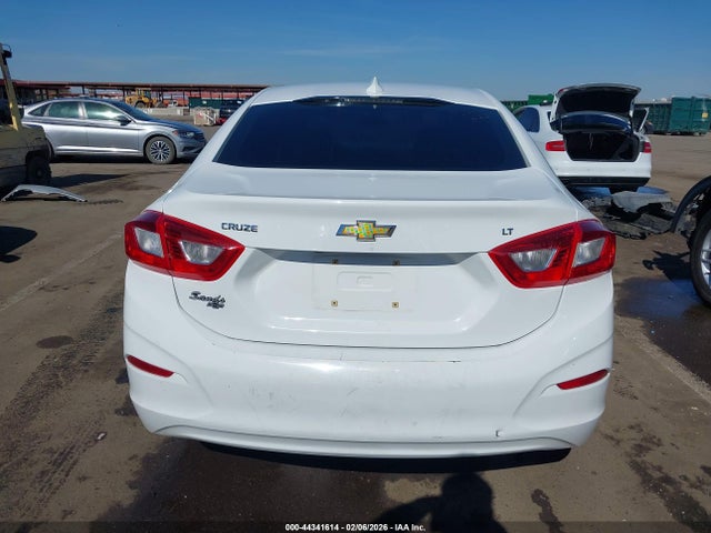 1G1BE5SM4H7232474 Chevrolet Cruze Lt Auto