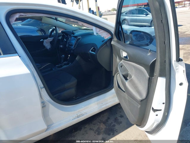 1G1BE5SM4H7232474 Chevrolet Cruze Lt Auto