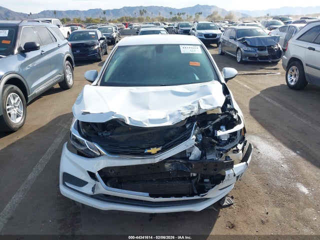 1G1BE5SM4H7232474 Chevrolet Cruze Lt Auto