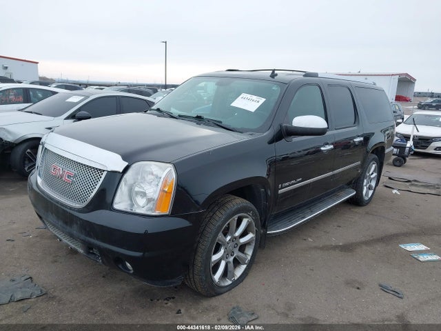 2009 Gmc Yukon Xl 1500 Denali მანქანა იყიდება აუქციონზე, vin: 1GKFK06229R210707, აუქციონის ნომერი: 44341618