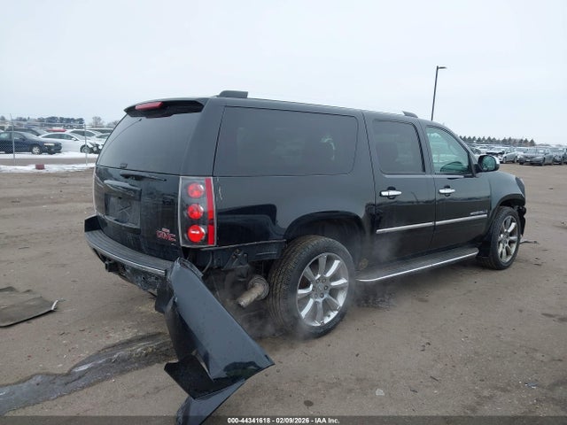 2009 Gmc Yukon Xl 1500 Denali მანქანა იყიდება აუქციონზე, vin: 1GKFK06229R210707, აუქციონის ნომერი: 44341618