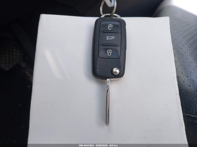 3VWD17AJ1EM375119 Volkswagen Jetta 1.8t Se