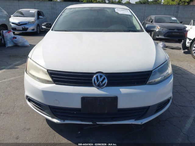 3VWD17AJ1EM375119 Volkswagen Jetta 1.8t Se