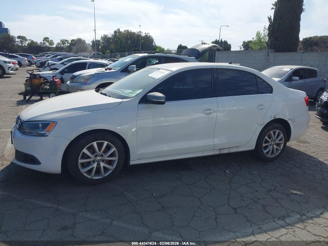 3VWD17AJ1EM375119 Volkswagen Jetta 1.8t Se