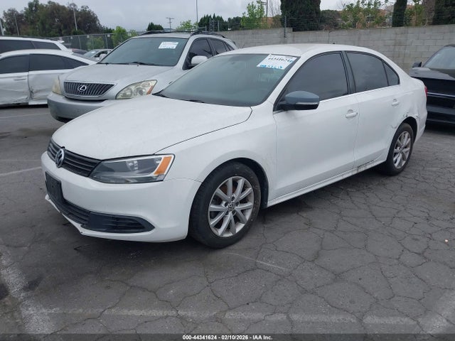 3VWD17AJ1EM375119 Volkswagen Jetta 1.8t Se
