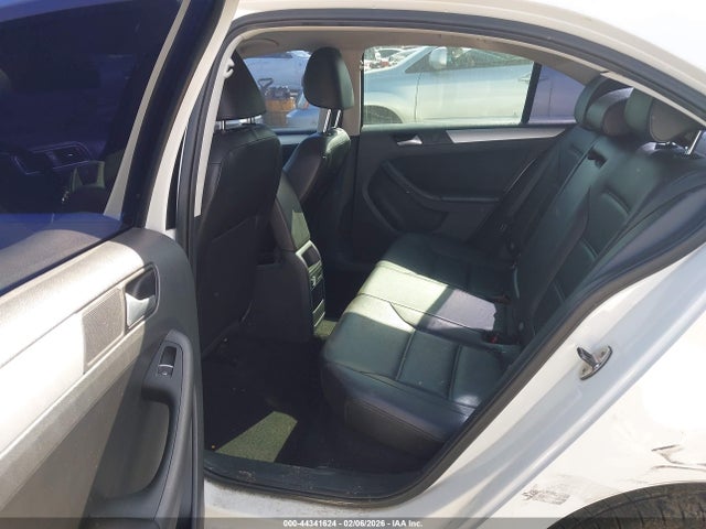 3VWD17AJ1EM375119 Volkswagen Jetta 1.8t Se