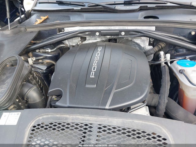 2017 PORSCHE MACAN WP1AA2A51HLB05016 Photo 9