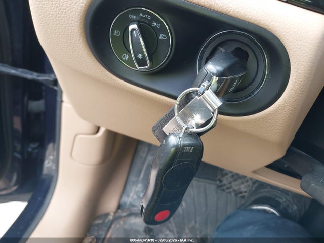 2017 PORSCHE MACAN WP1AA2A51HLB05016 Photo 10