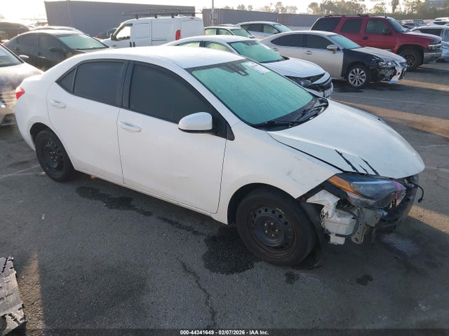 Toyota COROLLA LE 2019 5YFBURHE5KP874368 головне зображення