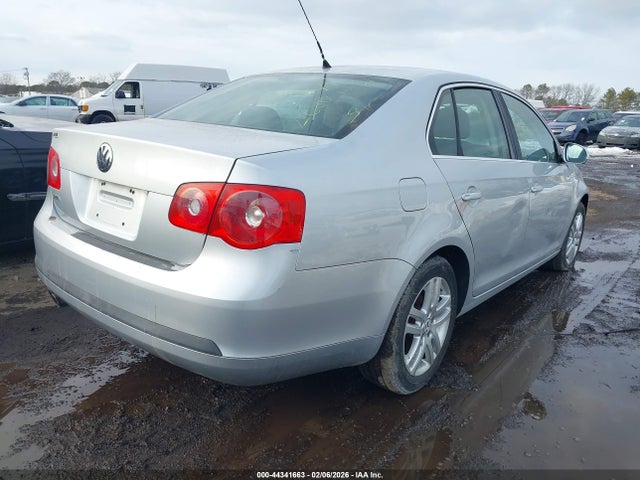 44341663 :رقم المزاد ، 3VWEF81K57M185136 vin ، 2007 Volkswagen Jetta Wolfsburg Edition مزاد بيع