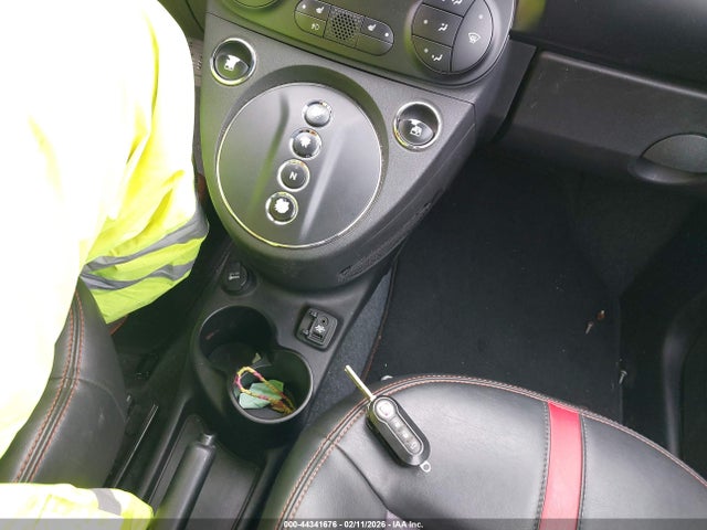 2015 FIAT 500E 3C3CFFGEXFT594046 Photo 10