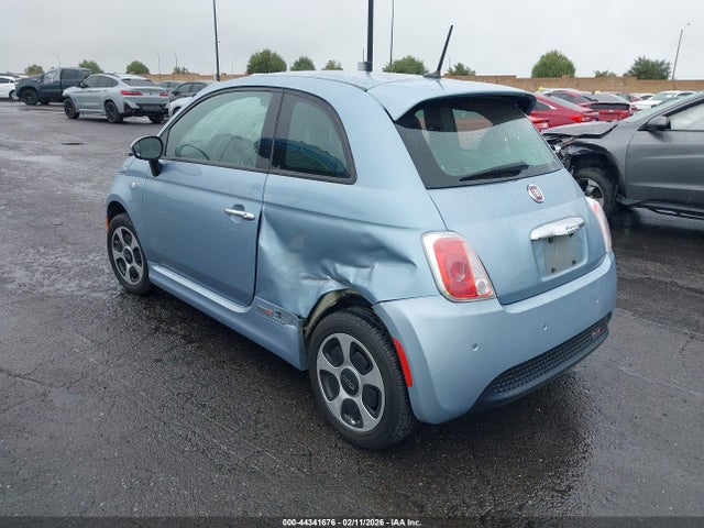 2015 FIAT 500E 3C3CFFGEXFT594046 Photo 2