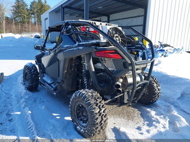 2022 POLARIS RZR 3NSRAE922NF354759 Photo 2