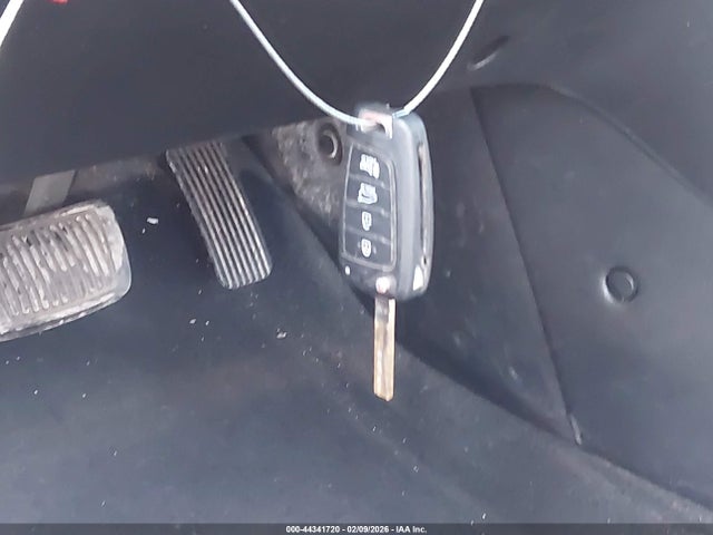 2019 HYUNDAI VELOSTER KMHTG6AF8KU017375 Photo 10