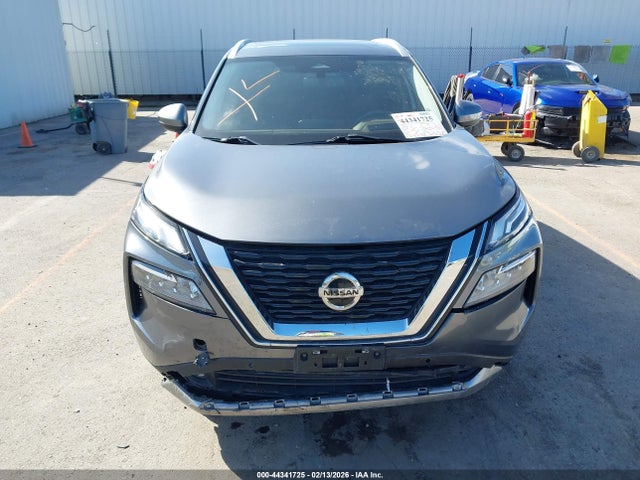 JN8AT3DCXMW106285 Nissan Rogue Platinum Fwd