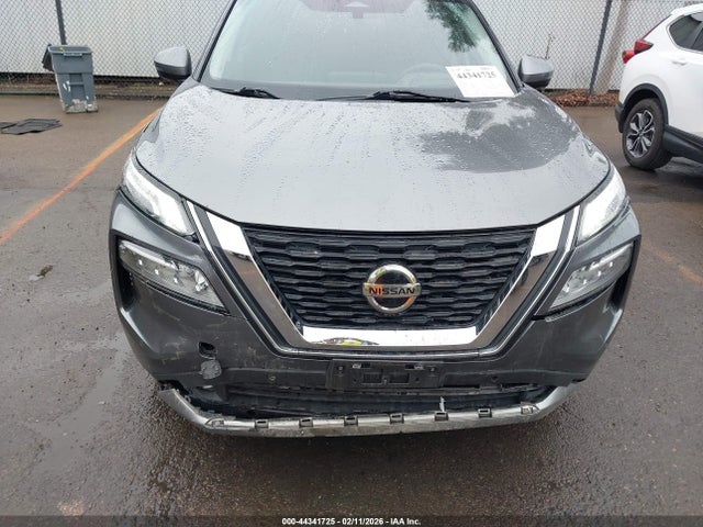 JN8AT3DCXMW106285 Nissan Rogue Platinum Fwd