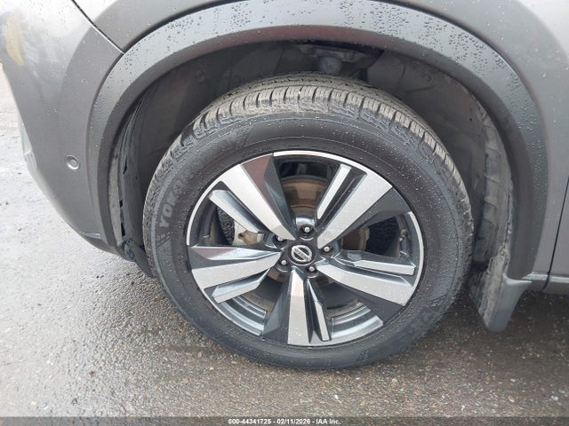 JN8AT3DCXMW106285 Nissan Rogue Platinum Fwd